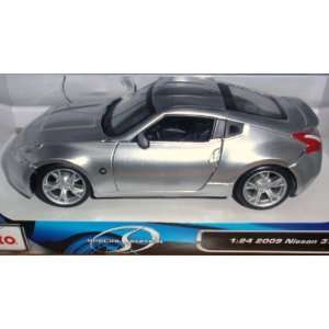 Maisto Nissan 370Z Silver Coupe 124 Scale Diecast Metal with Plastic 