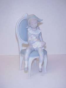 LLADRO YOUNG HARLEQUIN W/CAT RETIRED MATTE #1229  