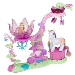    Hasbro My Little Pony Twist & Style Petal Parlor: Toys & Games