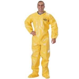   Coveralls With Elastic Wrists And Overboots   Large