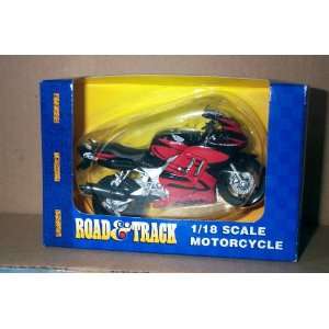  Honda 600 Motorcycle 1/18 Scale Red and Black: Toys 