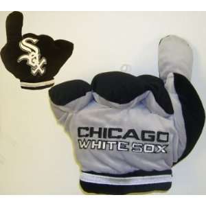 Chicago White Sox Fan Finger: Sports & Outdoors