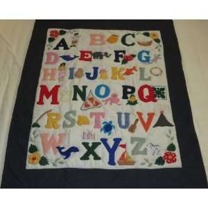   quilt ABC crib baby comforter blanket hand quilted/wall hanging: Baby
