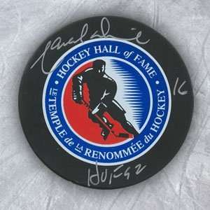  MARCEL DIONNE Hall of Fame SIGNED Hockey Puck: Sports 