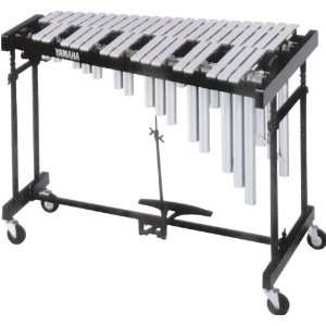   YAMAHA YV520C STANDARD SILVER VIBRAPHONE W/COVER Musical Instruments