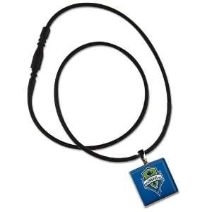 SEATTLE SOUNDERS OFFICIAL 18 MLS NECKLACE