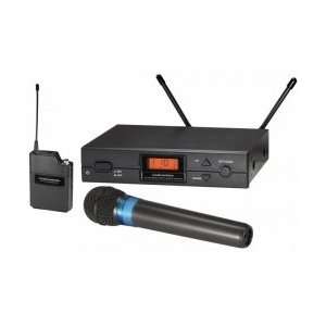    2000 Series Frequency Agile True Diversity UHF Wi GPS & Navigation