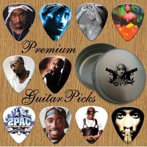  Tupac Shakur Premium Guitar Picks X 10 In Tin (0): Musical 
