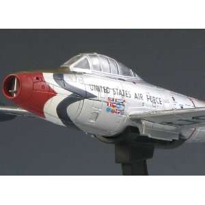  F 84G Thunderjet 172 SkyMax Diecast Models SM6004 Toys & Games