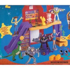   Toy Story 2 Deluxe Playset ~ Als Toy Barn and 15 Action Figures: Toys