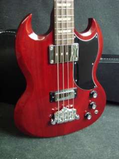   USA SG Standard Bass Guitar Cherry Red w/Case Short Scale  
