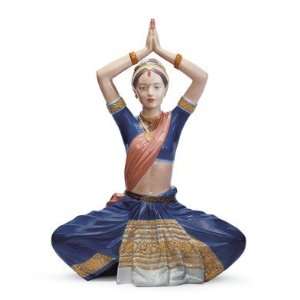  Lladro Porcelain Figurine Indian Dance: Home & Kitchen