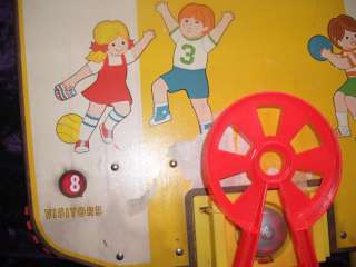  1973 FISHER PRICE LARGE BASKETBALL Sports Toy Net GAME #199  