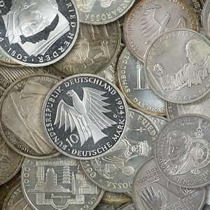  1972 2001 10 Mark Silver Commemorative Coins ASW .3115: Toys & Games