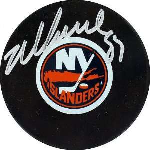  Mike Comrie New York Islanders Autographed Hockey Puck 