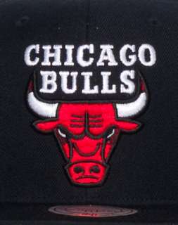 MITCHELL AND NESS CHICAGO BULLS CLASSIC NBA SNAPBACK CAP  