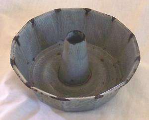 Vintage Gray Graniteware Bundt Pan  