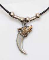 WESTERN STYLE WOLF HEAD AND CLAW NECKLACE 27 BLACK CORD NEW