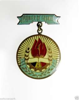 Romania Communist Front Pioneer Pin Boy Scout Medal Enamel Badge 