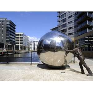 Stainless Steel Sculpture By Kevin Atherton, Clarence Dock, Leeds 