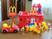 RARE CDI SWEET STREETS MCDONALDS 2003 PLAYSET ACCESSORIES & CAR  