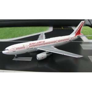    Aeroclassics Air India A300B4 Model Airplane 