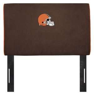 Cleveland Browns NFL Team Logo Headboard:  Sports 