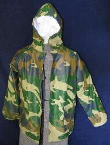 Boys Kids Green Camouflage Camo Lined Raincoat Size 4T  