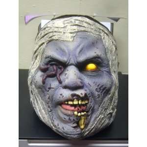   MONSTER MASK REALISTIC CLASSICS 1997 GHOULS ZOMBIES 