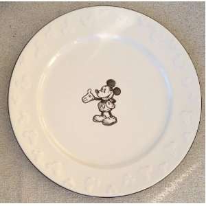    Disney Mickey Mouse Sketch Dinner Plate NEW 