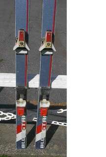 This is an interesting set of vintage alpine downhill skis. Measures 