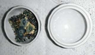 Vintage Porcelain Elizabeth Arden Floral Trinket Box  
