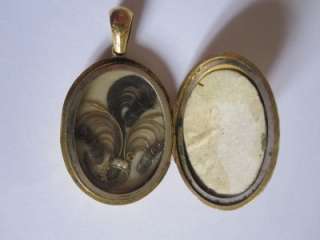 GORGEOUS ANTIQUE VICTORIAN 18CT GOLD & SCROLL HAIR MOURNING LOCKET 