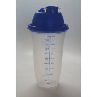 Tupperware 2 Cup Quick Shake Gravy Container