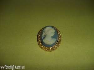 Vintage Blue Cameo Pin Brooch Goldtone EXQUISITE  