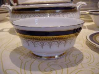PARAGON Stirling DINNER SERVICE WARE Plates, Tureens, Soup Coupes 