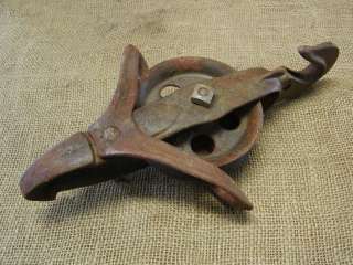 Vintage Cast Iron Pulley  Farm Wheel Antique Old Tools Implement 