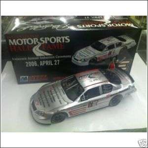 DALE EARNHARDT 2006 HALL OF FAME CAR METAL1/16 SCALE  