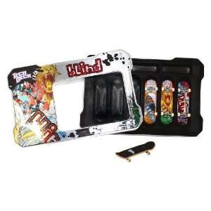  Tech Deck Tin with 4 Boards   Blind Toys & Games