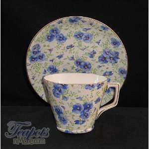  Lord Nelson Pansy Chintz Antique Teacup: Kitchen & Dining