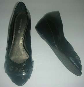 Gianni Bini Black Patent Wedge Dress Shoes Womens 8.5M  