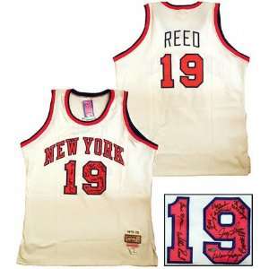 Willis Reed New York Knicks 1973 Team Autographed Jersey  
