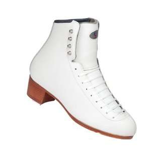 Riedell 29 TS Ice Skate Boot Girls   Size junior 13.5   Medium  