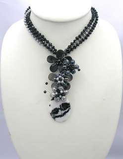   Lip Shell Black Agate Crystal Glass Flower Choker Necklace 15  