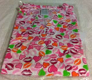 Print Scrub Top Colored hearts & Lips on White bg by Just love 6 sizes 